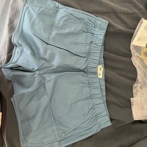 Madewell pull on short, Tranquil Blue, M, NWT
